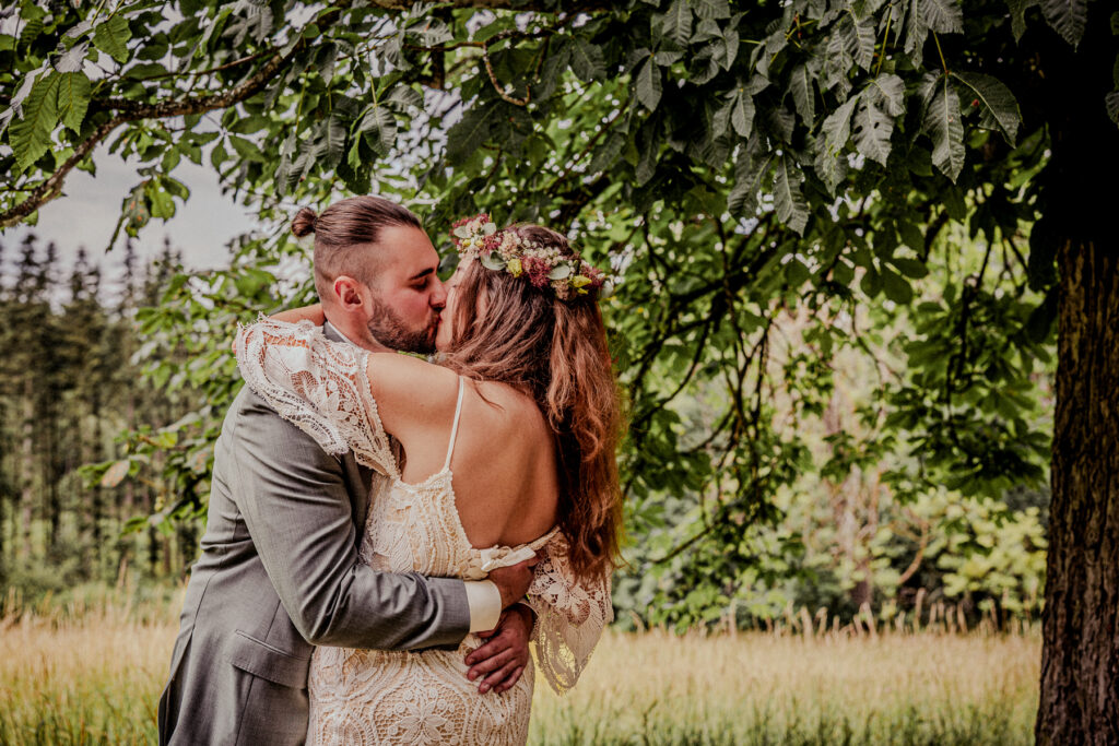 brautpaar bei hochzeit