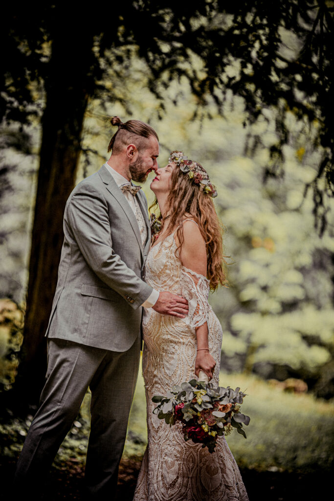 brautpaar bei hochzeit
