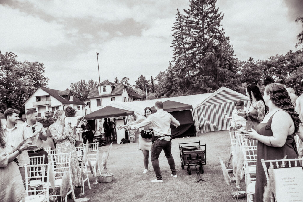 brautpaar bei hochzeit