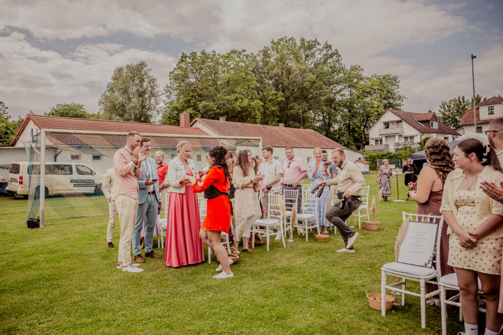 brautpaar bei hochzeit