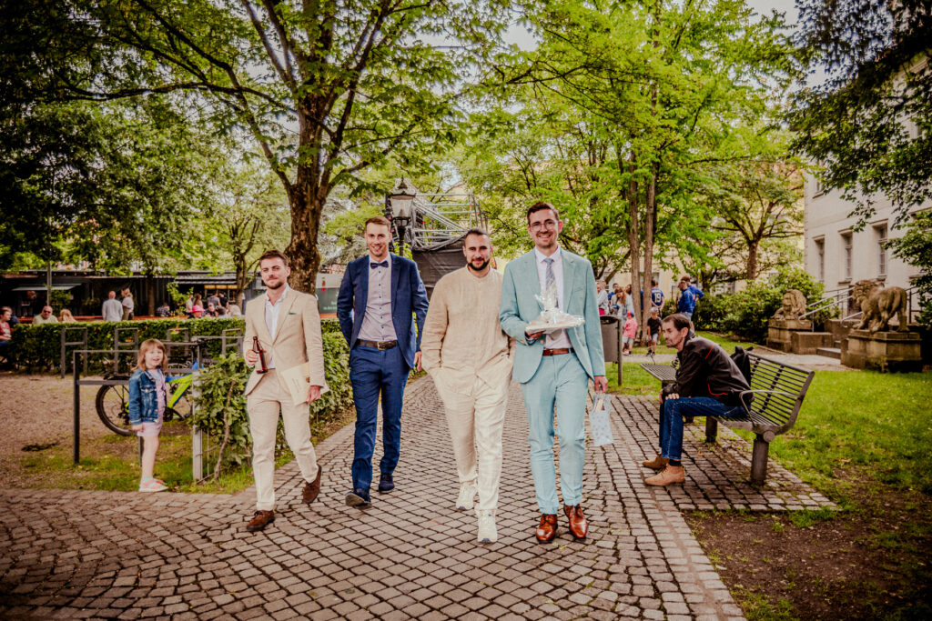 brautpaar bei hochzeit