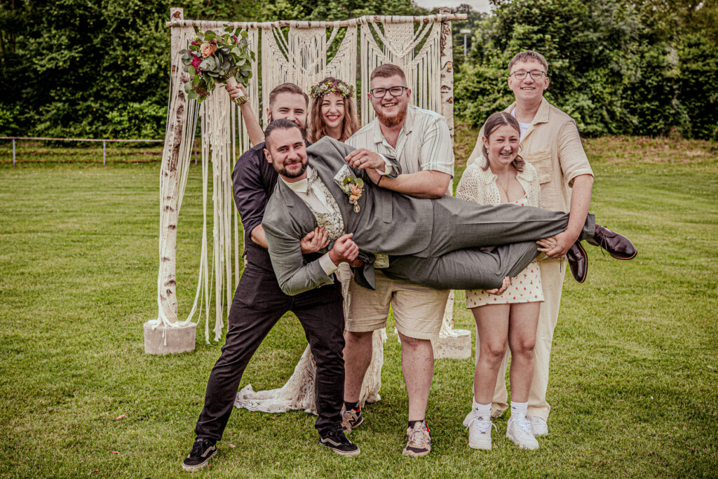 brautpaar bei hochzeit