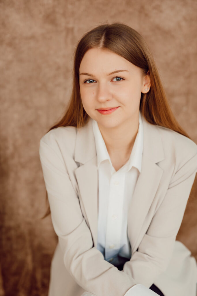 Authentisches Bewerbungsfoto von Elise – im.uliversum