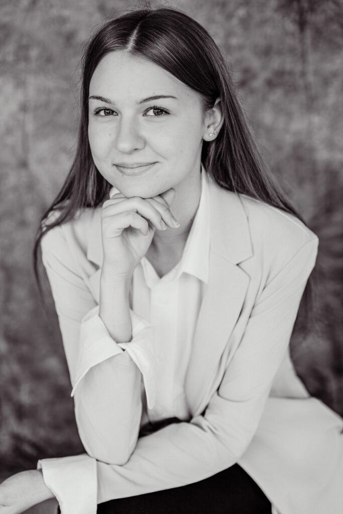 Natürliches Bewerbungsfoto von Elise bei Coburg, fotografiert von im.uliversum