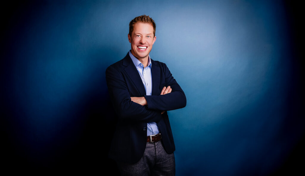 Ausdrucksstarkes Portrait von Pascal Kellner, fotografiert von im.uliversum