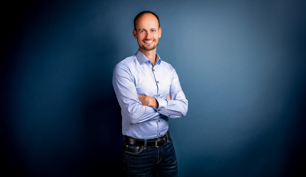 Businessportrait mit natürlicher Ausstrahlung eines Kandidaten aus Coburg